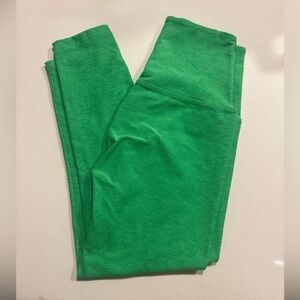 Beyond Yoga Spacedye Petal Pusher Capri Leggings Size S Bright Green